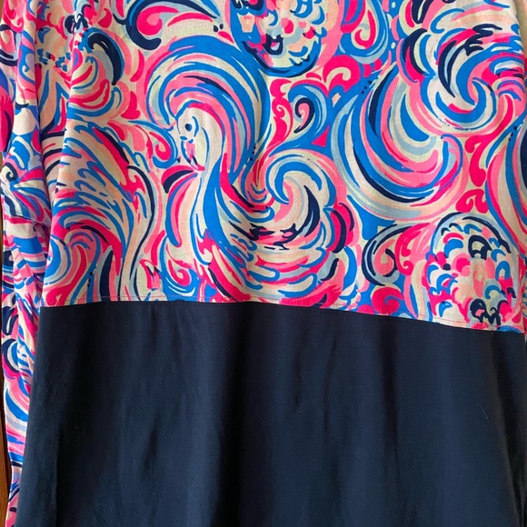 SOLD Lilly Pulitzer Finn long sleeve - Picture 4 of 5